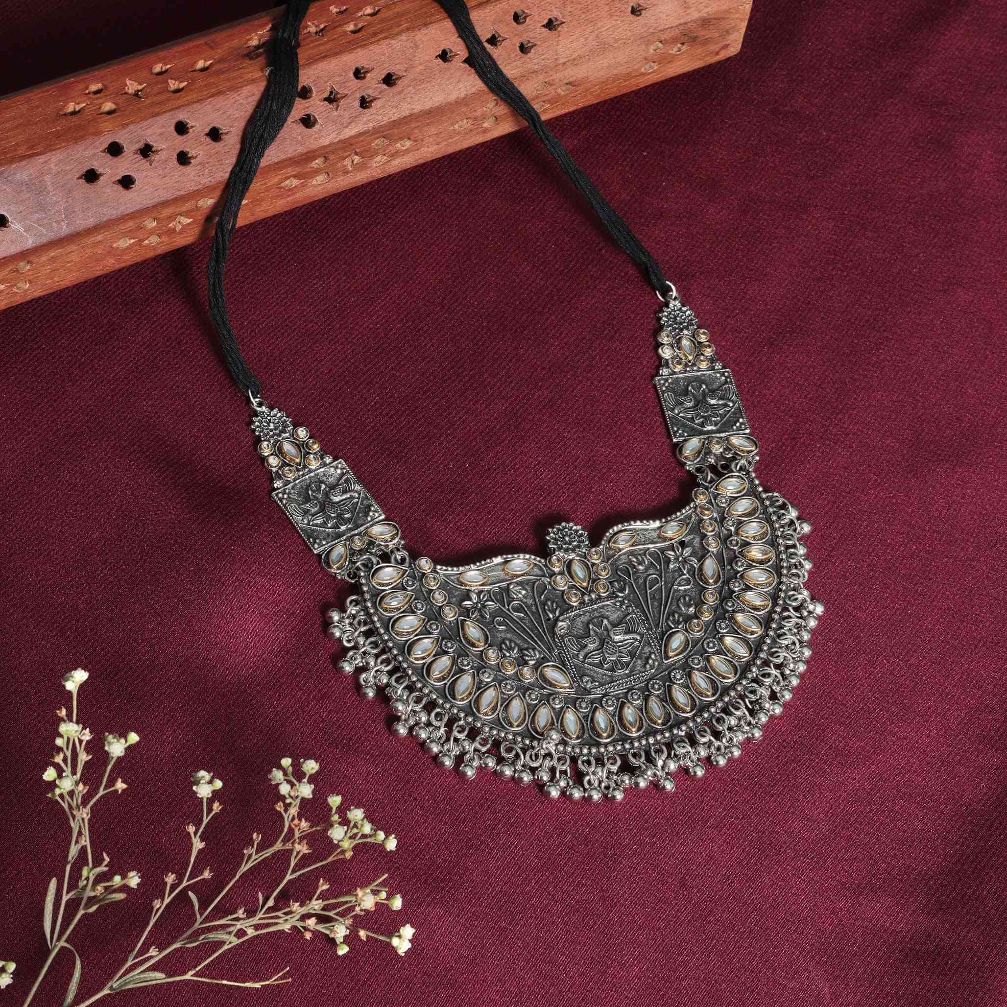 Akansha Kundan Silver Oxidized Necklace Set