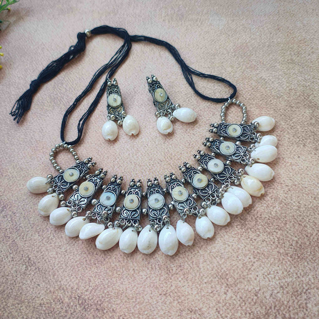 Aadhya Kaudi Silver Oxidized Choker Set