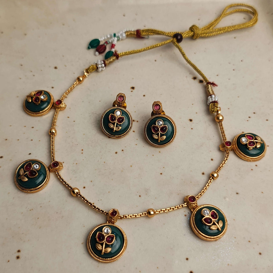 Dvisha Gold Plated Necklace Set