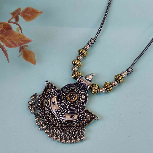 Iti Gungroo Silver Oxidized Chain Pendant