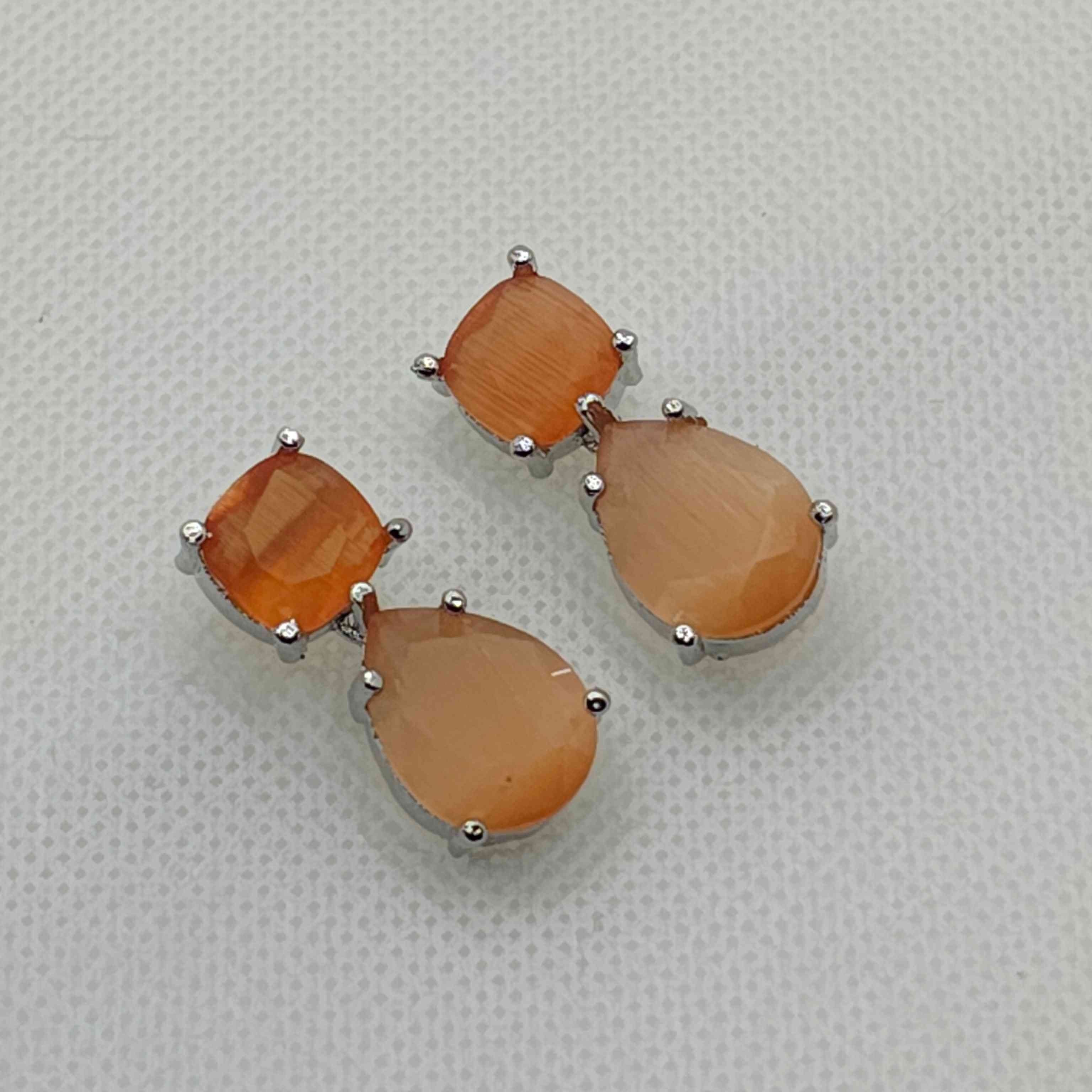 Kiara AD Necklace Set - Peach