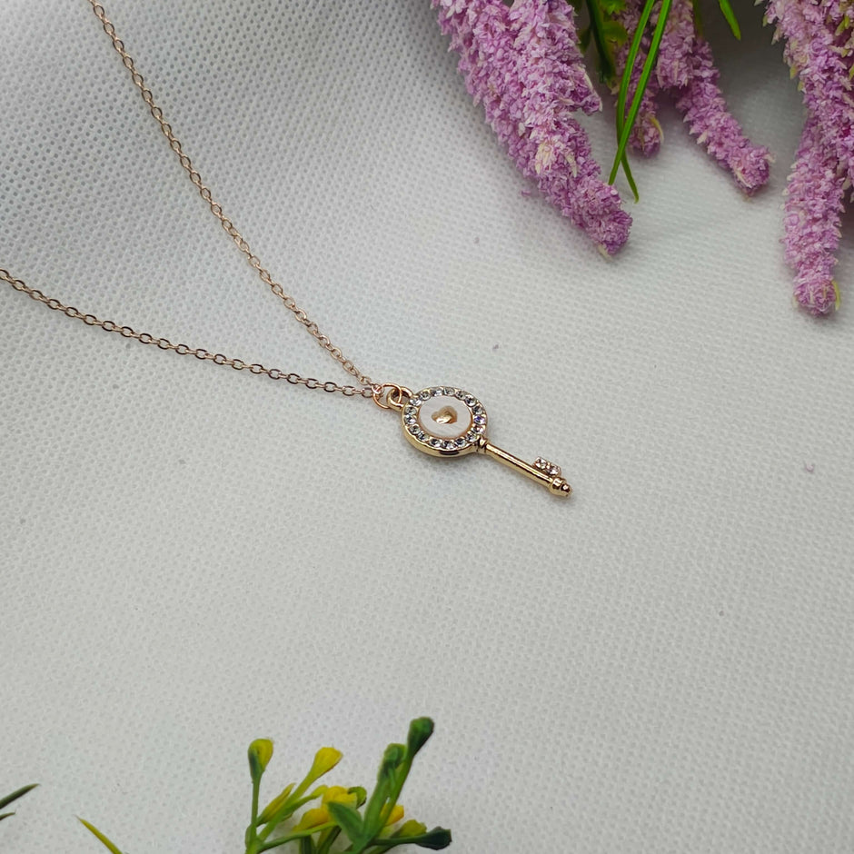 Kiya Gold Plated Chain Pendant