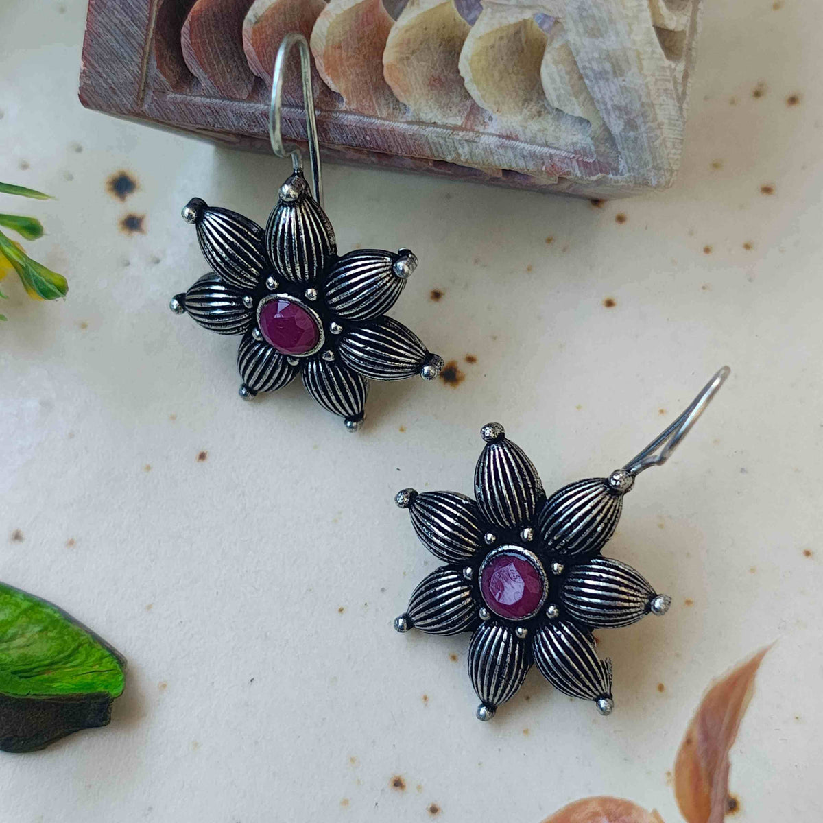 ISHANI FLORAL SILVER OXIDIZED EARRINGS