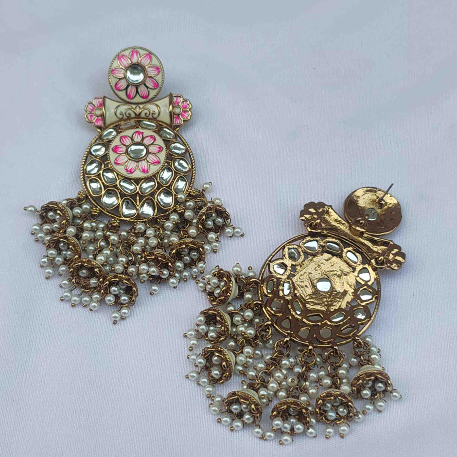 MANYATA PEARL AND POLKI EARRINGS - OFF WHITE