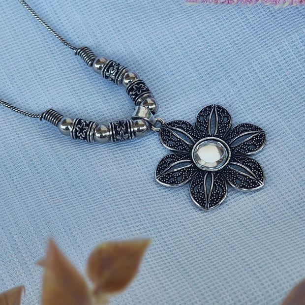 MEHEK SILVER OXIDIZED CHAIN PENDANT