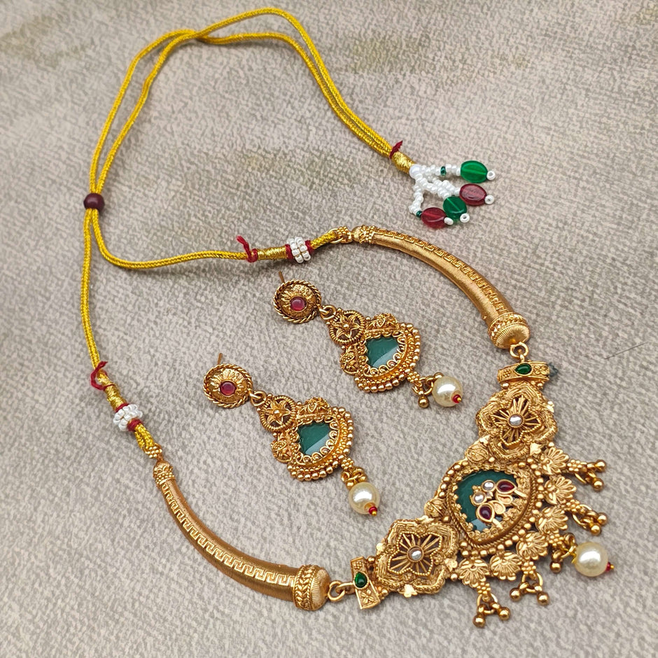 Ridhima Handcrafted Antique Gold Necklace Set