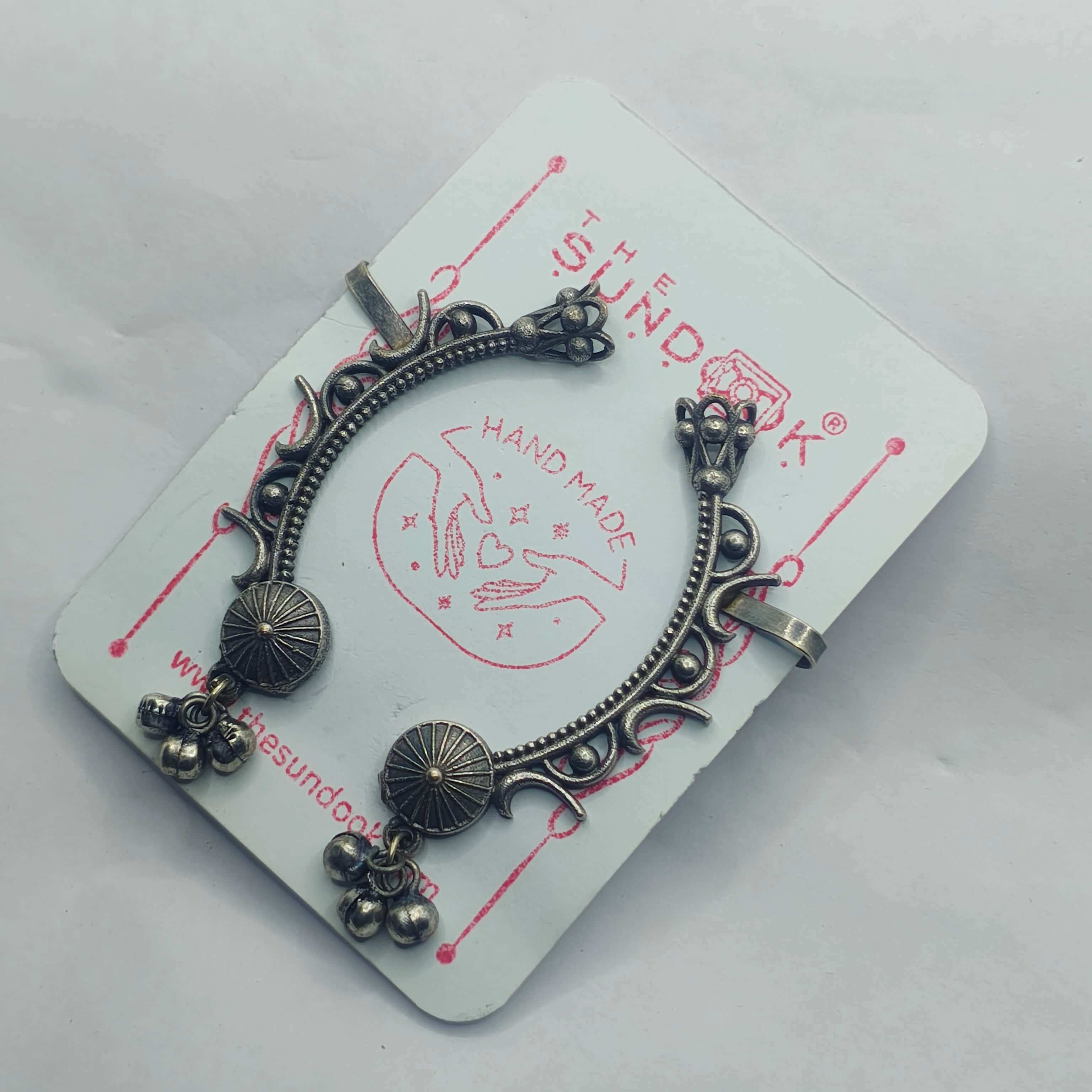 SARIKA SILVER OXIDIZED EARRING EARCUFFS