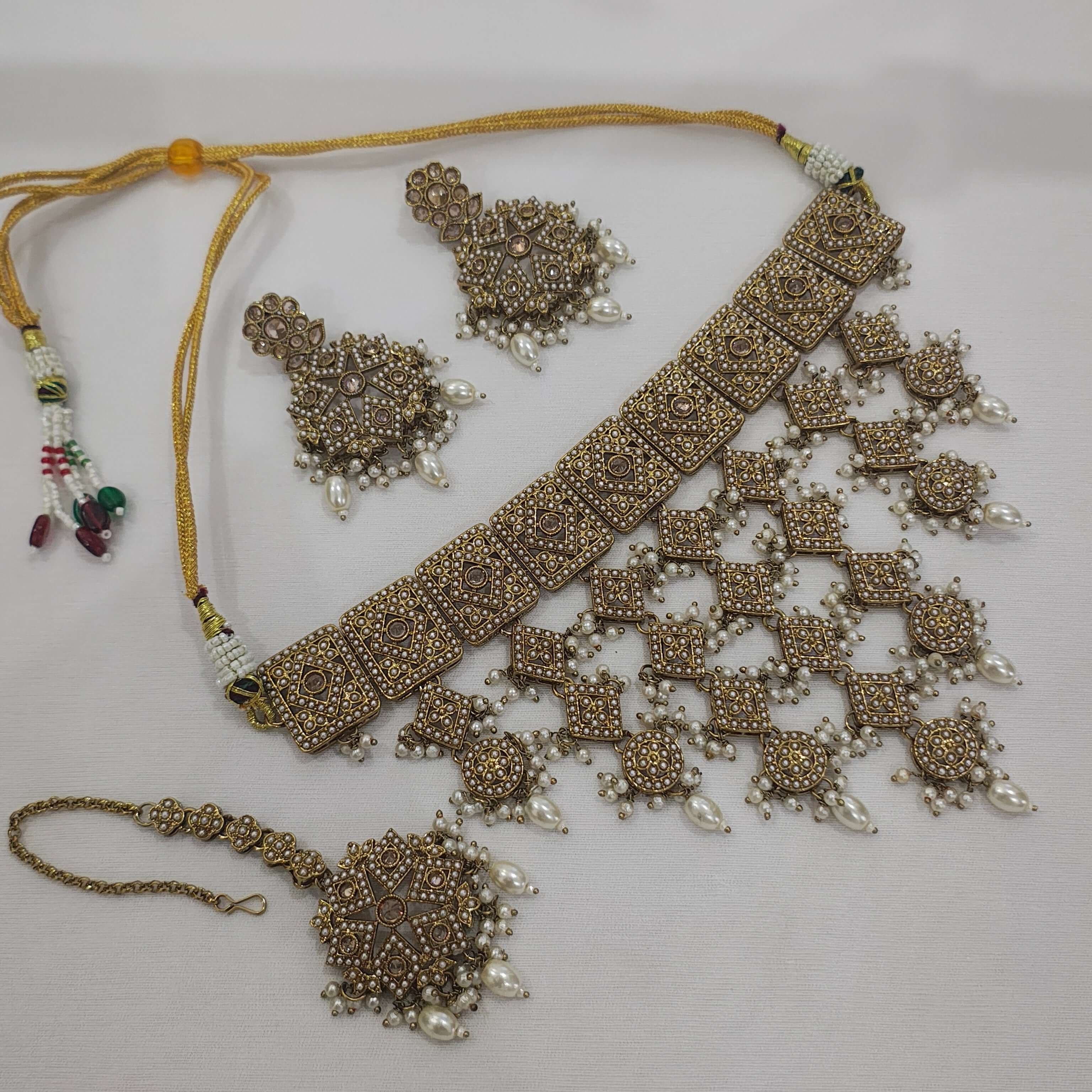 Tapasya Rajwadi Polki Kundan Choker Set