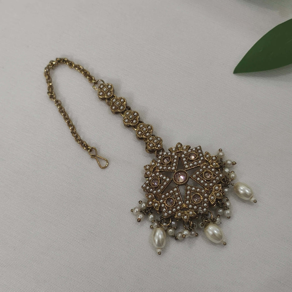 Tapasya Rajwadi Polki Kundan Choker Set