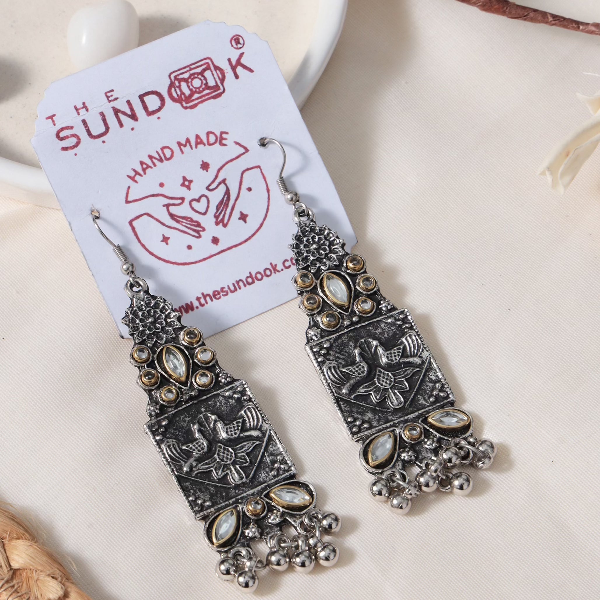 Akansha Kundan Silver Oxidized Necklace Set