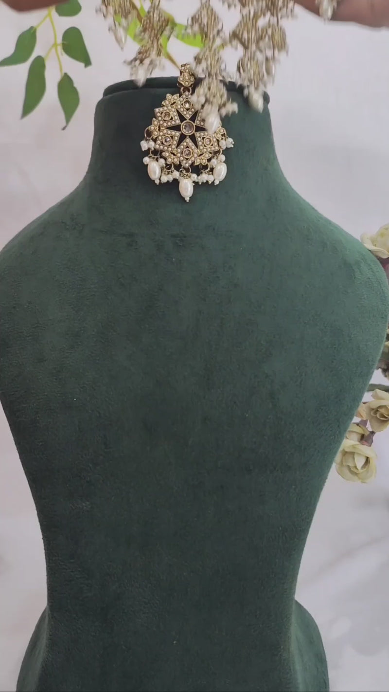 Tapasya Rajwadi Polki Kundan Choker Set